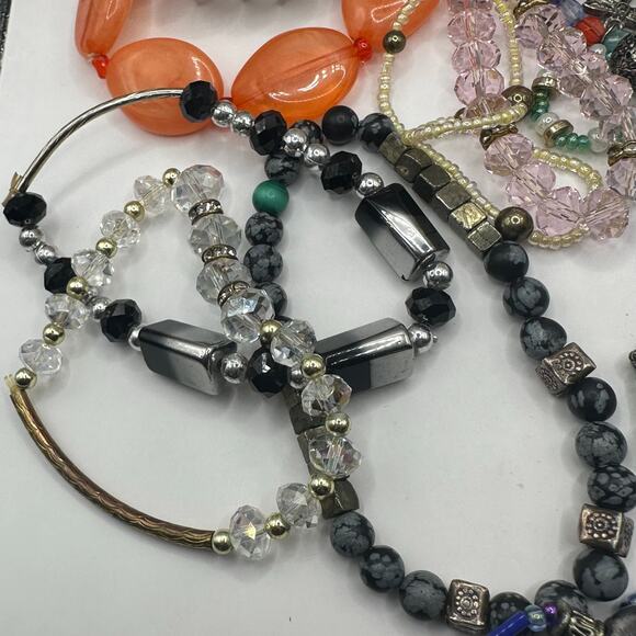 Bracelet Lot 23 beaded Craft Lot Stretch Boho Sparkle Mixed bundle - Picture 4 of 11
